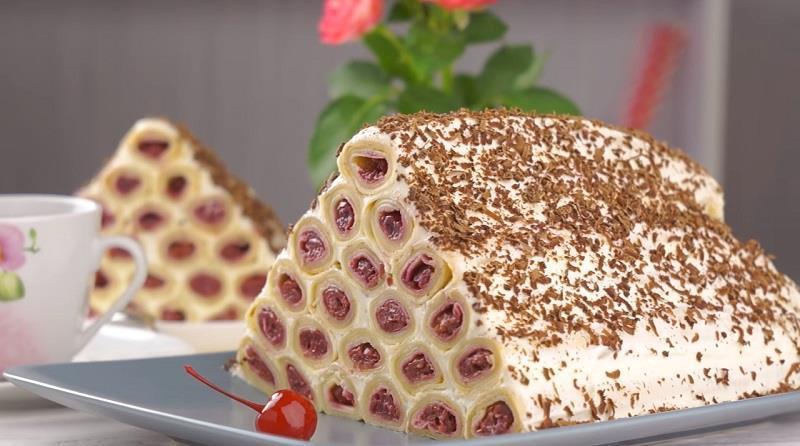 Incredibly delicious cake “Monastery hut” from pancakes