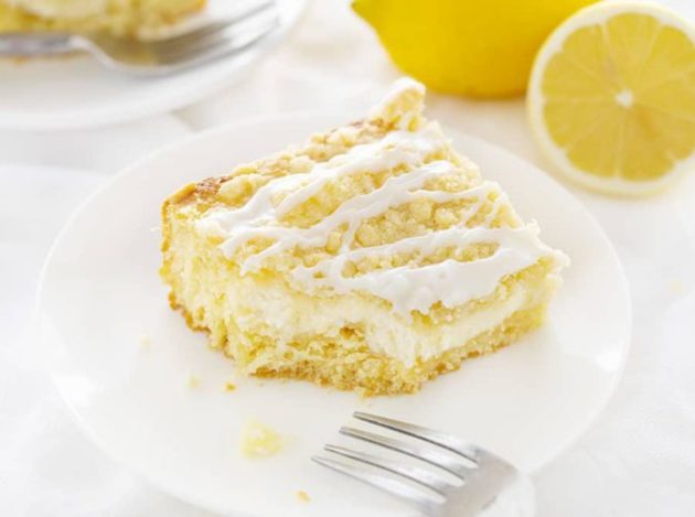 Fragrant Coffee Cake with Delicate Lemon Cream Cheese