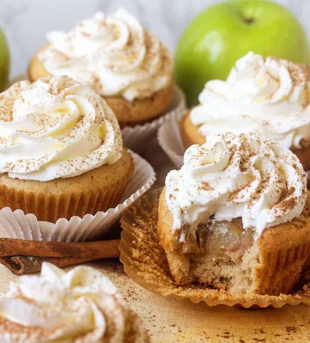 Amazingly Delicious Apple Pie Cupcakes
