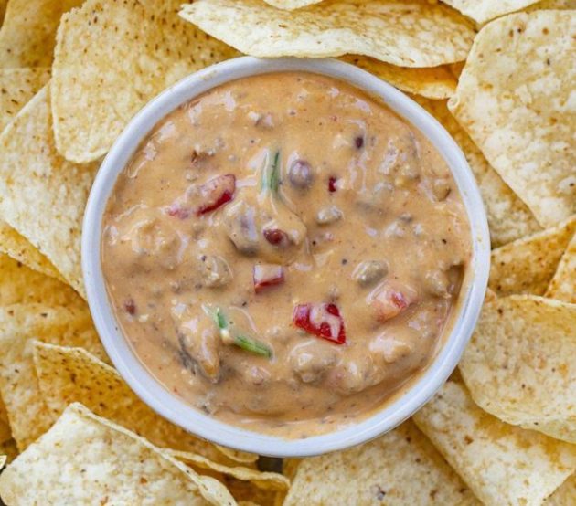 SKILLET QUESO DIP - perfect for game day, parties, gatherings, and pot lucks