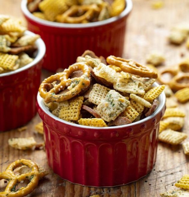 Dill Pickle Chex Mix - crunchy party snack