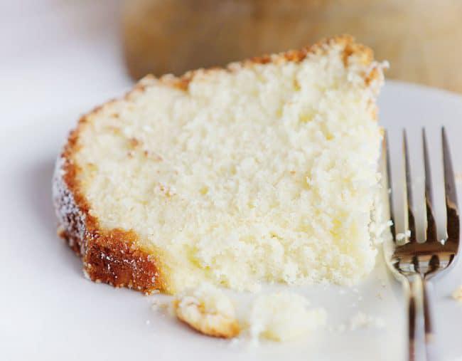 Amazingly Fluffy Cream Cheese Pound Cake
