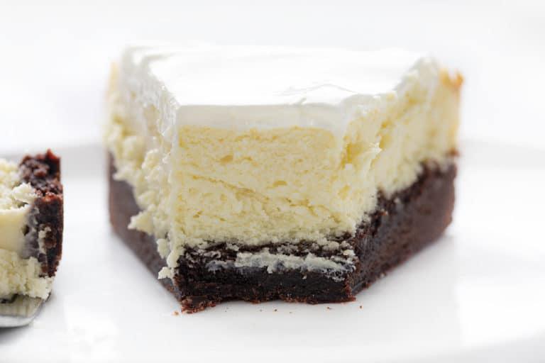 Rich and Creamy Brownie Bottom Cheesecake