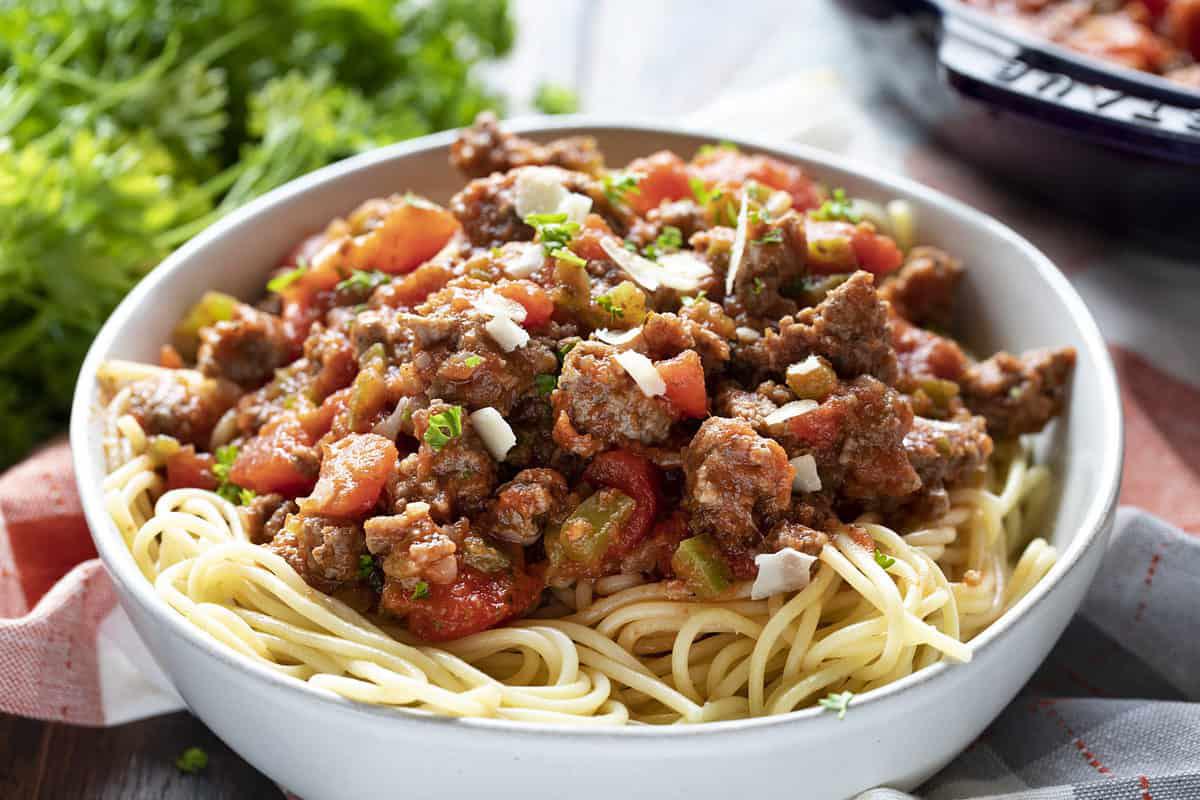Easy and Hearty Homemade Spaghetti with Meat Sauce