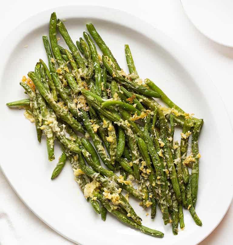 Crispy Outside and Juicy Inside Roasted Parmesan Green Beans