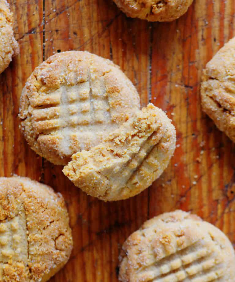 Quick and Easy Peanut Butter Cookies Recipe