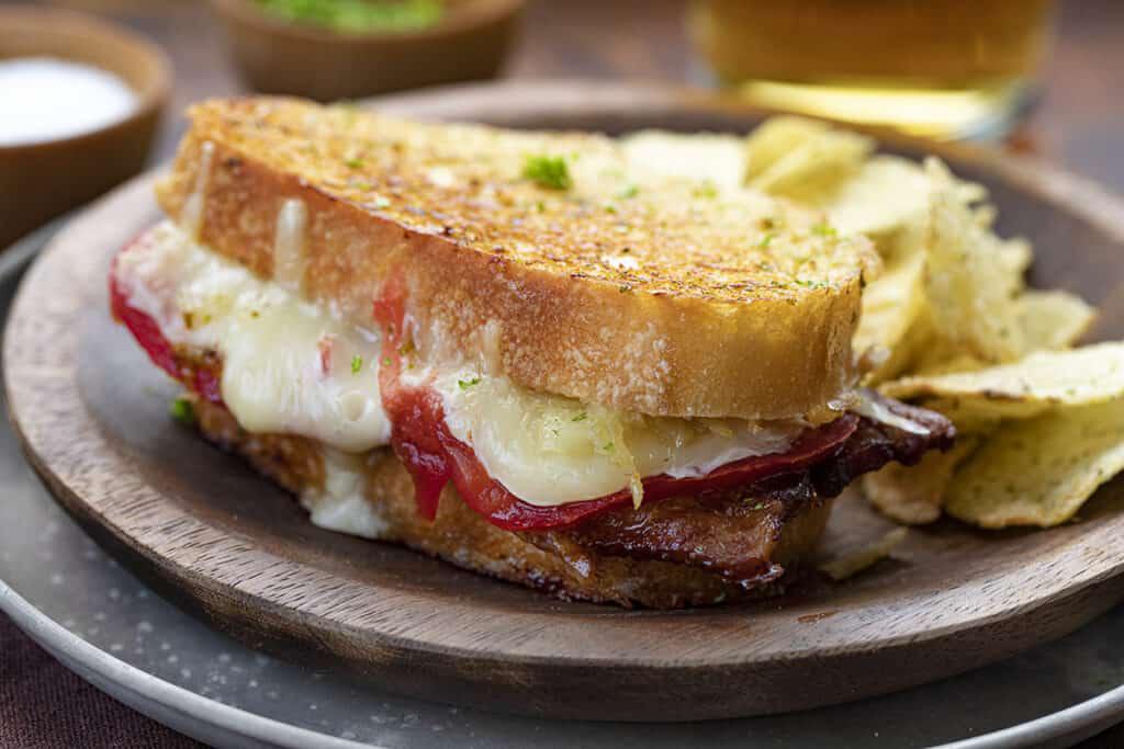 Hearty Roasted Garlic Grilled Cheese Sandwich