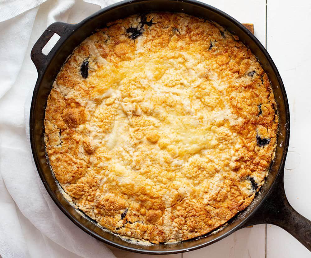 Incredibly Easy Blueberry Dump Cake - TASTYDONE