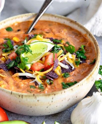 One Pot Chicken Enchilada Soup Recipe