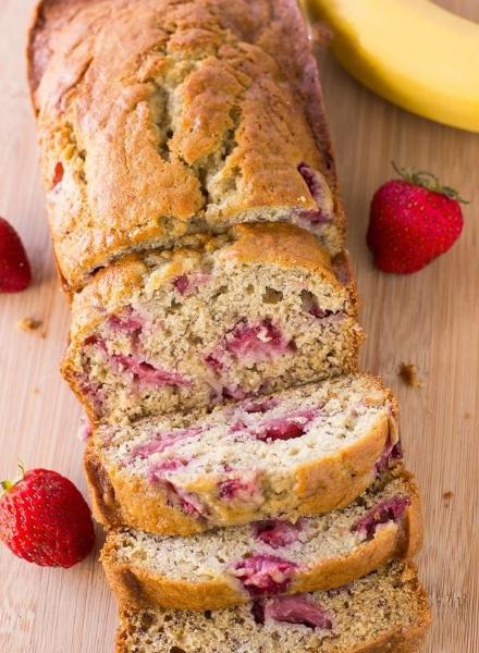 Easy Strawberry Banana Bread Recipe
