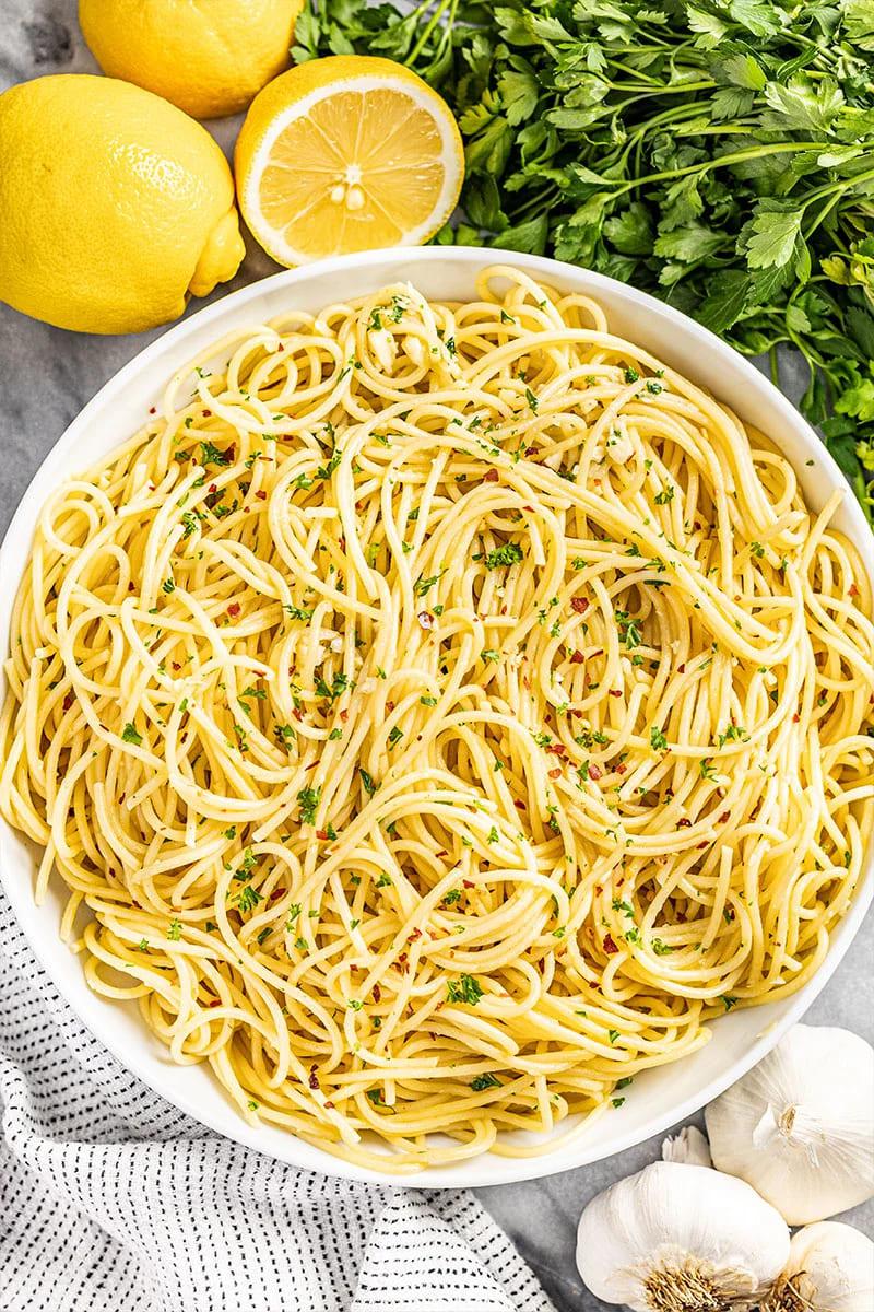 Quick to Make and Easily Customizable Olive Oil Pasta