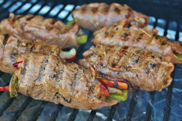 Steak Fajitas Roll Ups with Grilled Veggies and Melted Cheese