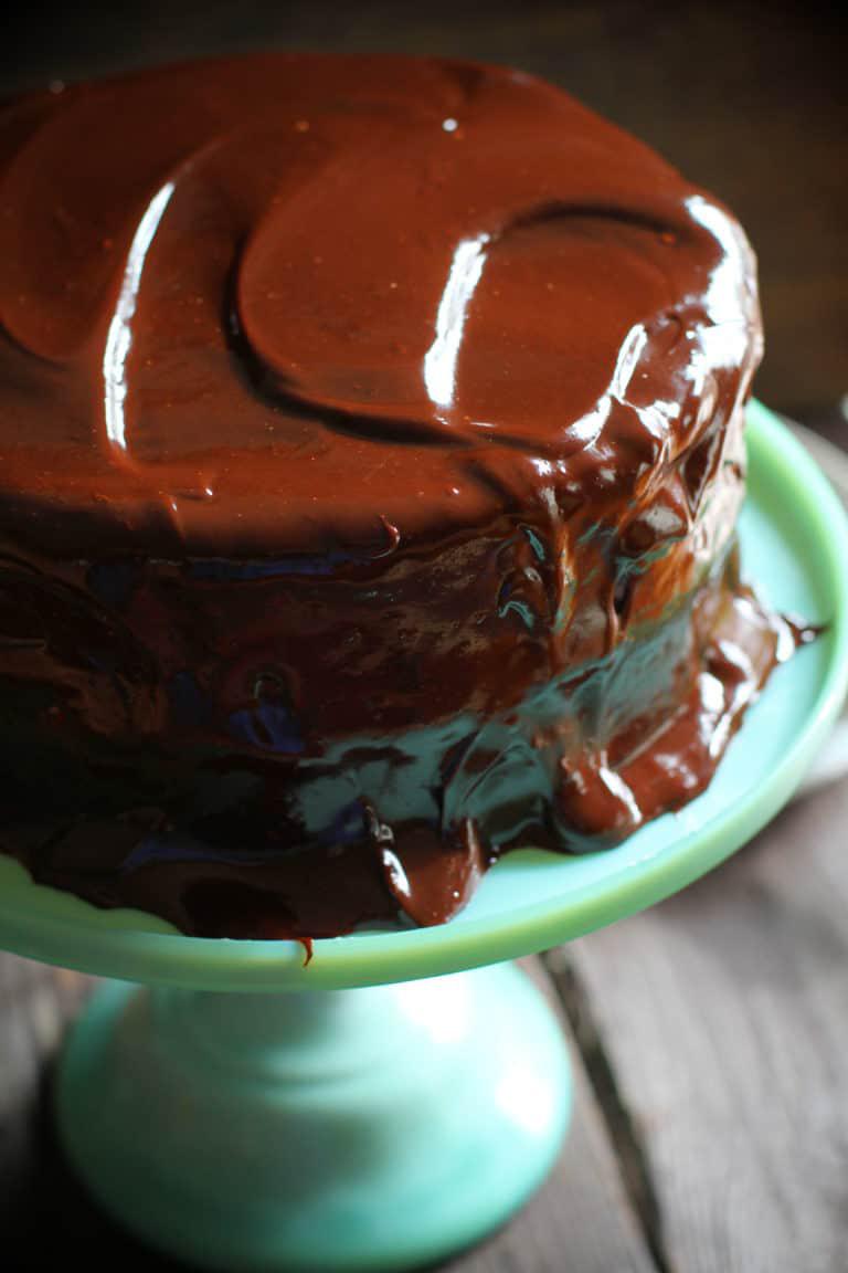 Rich Chocolate Ding Dong Cake with Creamy Filling