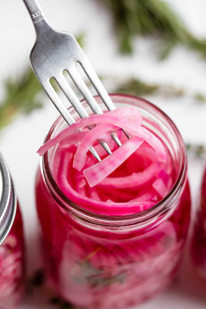 Easy Homemade Pickled Red Onions