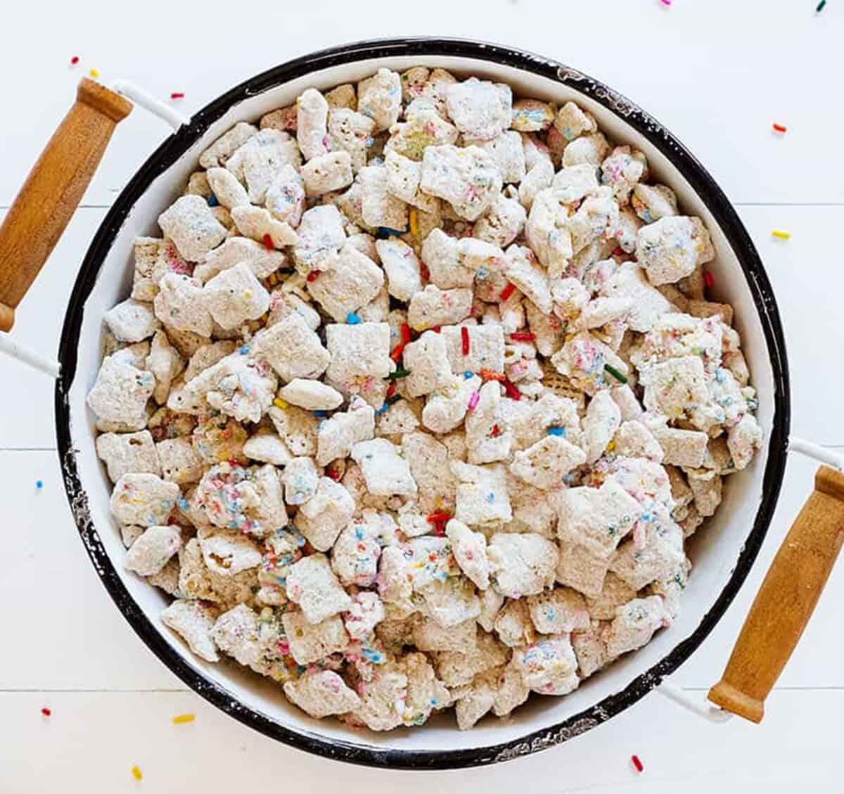 Birthday Cake Puppy Chow With 4 Simple Ingredients