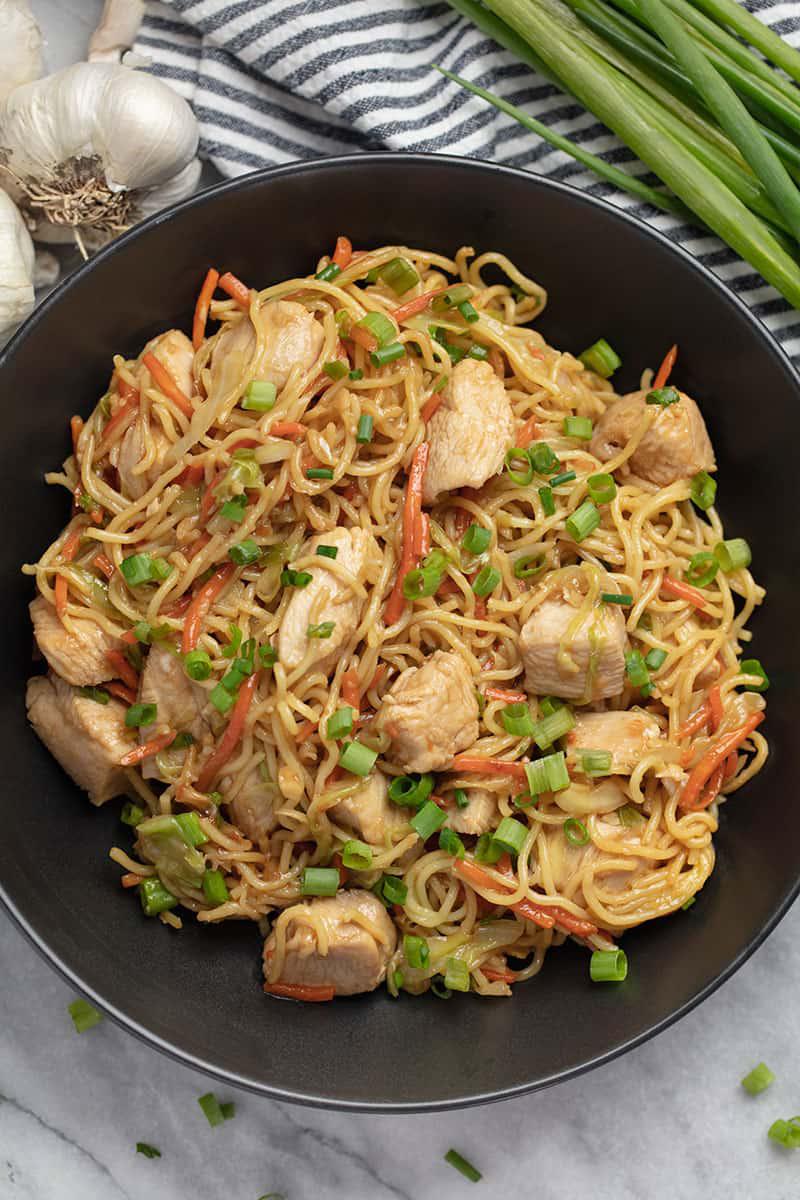 The Most Easy 30 Minute Chicken Chow Mein Recipe
