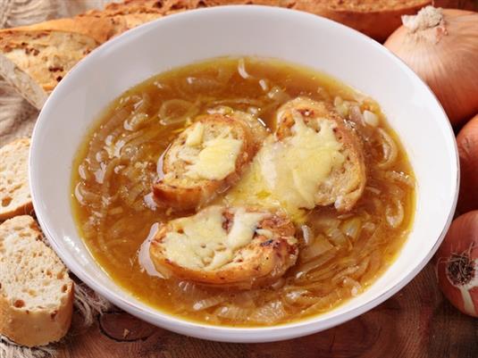 French onion soup with vermicelli and garlic croutons