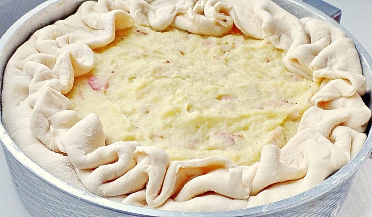 Puglia potato pie