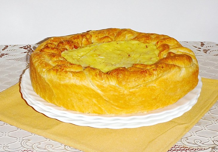 Puglia potato pie