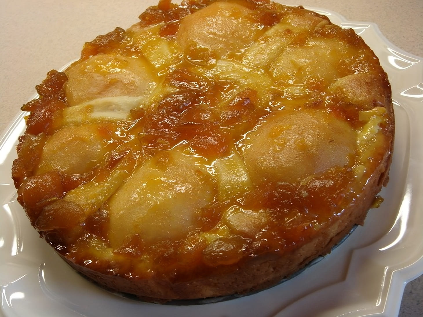 A Simple and Delicious Pear Pie with Pastry Cream
