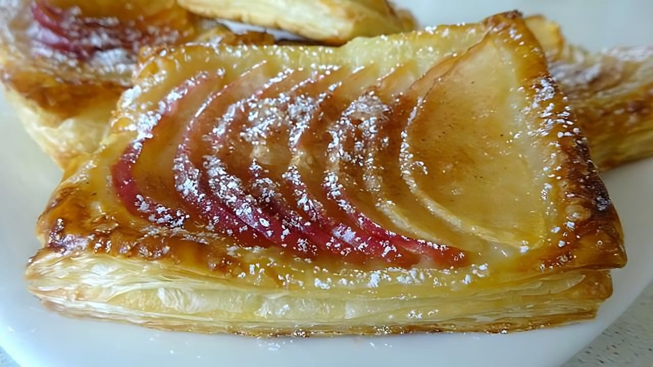 Quick and Easy Homemade Apple Cinnamon Puff Pastry
