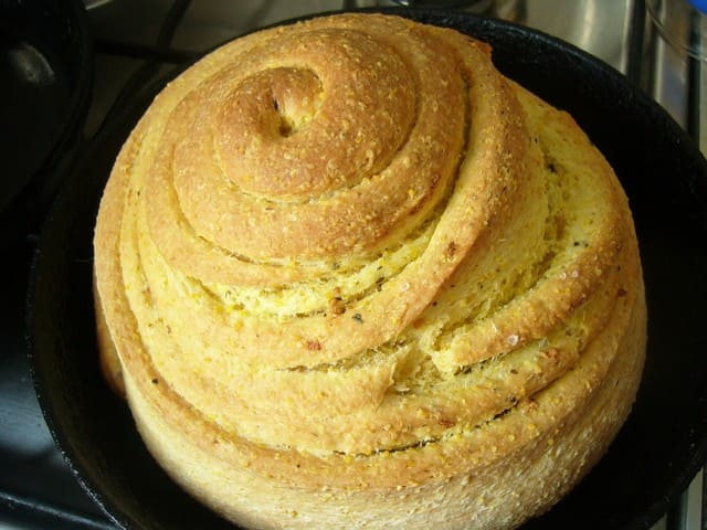 Homemade Garlic Corn Bread