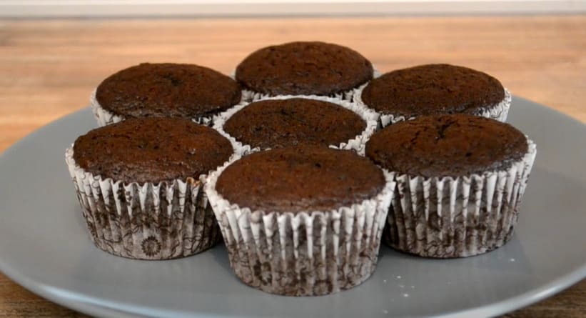 Unbeatable Homemade Chocolate Cupcakes in 30 Minutes