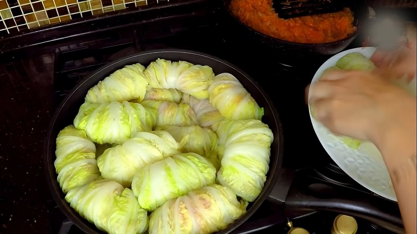 Tender Napa Cabbage Meat Rolls