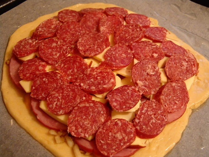 Muffuletta - A Closed Cheese and Meat Pie