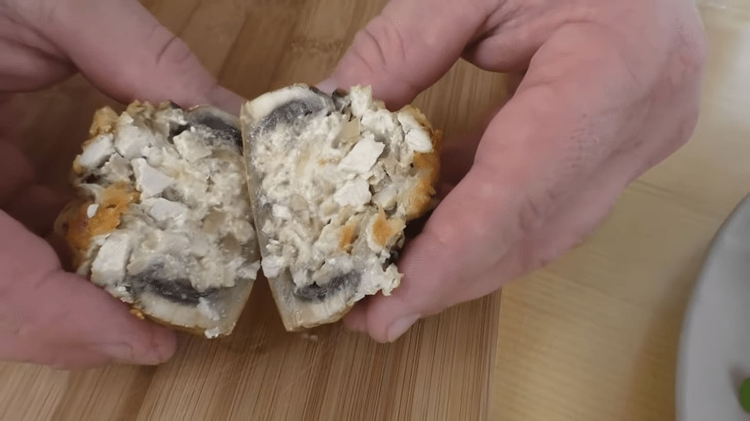 Stuffed Mushrooms with Chicken and Cheese