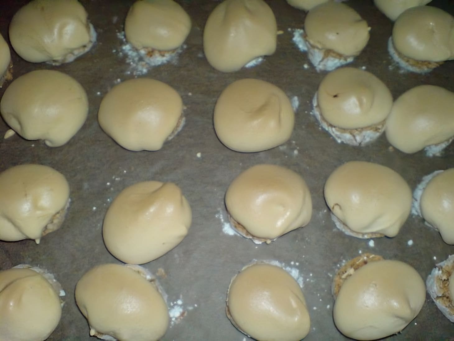 Almond Meringue Cookies