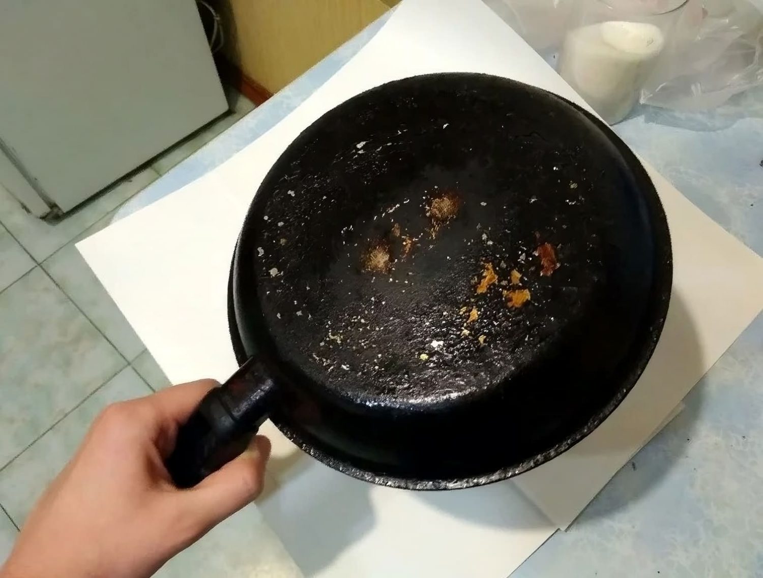 How to Clean an Old Greasy Skillet: A Homemade Method