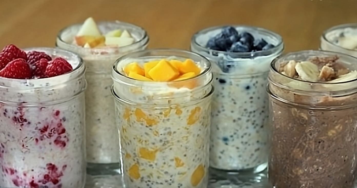 The Healthiest No-Cook Breakfast in a Jar