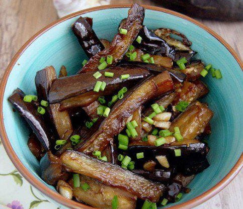 Eggplant Appetizer with Garlic and Soy Sauce in 15 Minutes