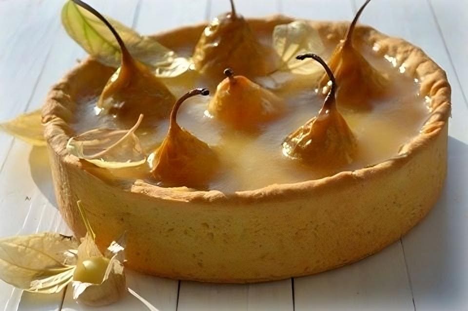 Pear in Crystal Pie - No Chef Skills Needed for This Masterpiece!