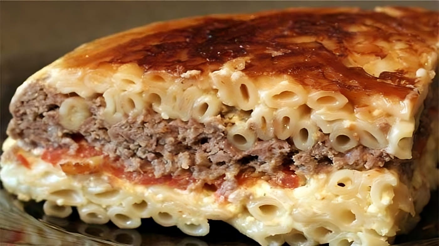 Greek-Style Beef Macaroni Casserole: A Taste of Grandma's Kitchen!