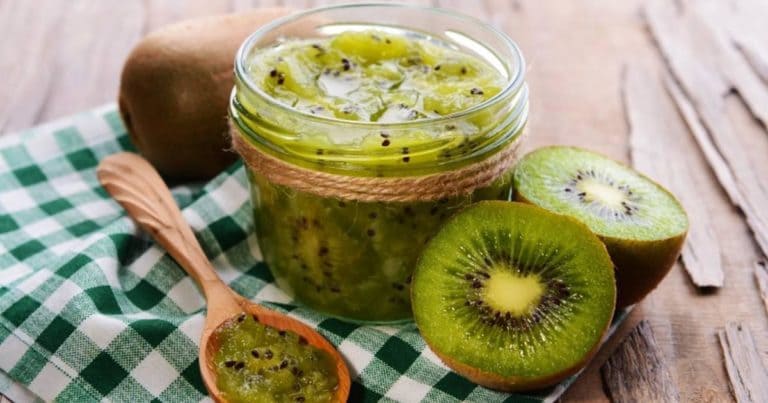 Kiwi and Lemon Jam: A Marvelous Fusion of Flavors that Captivates Every Spoonful!